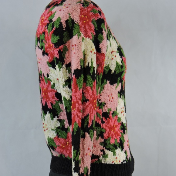 COUNTRYSIDE CLASSICS Poinsettia Hand Knit Sweater - Picture 3 of 8